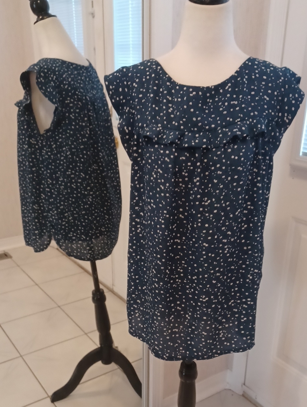 4/$40 Blue & White Floral Ruffle-Yoke Blouse - Size Medium